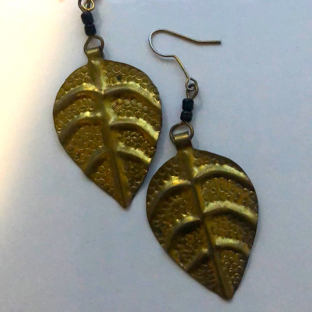 golden leaf earrings